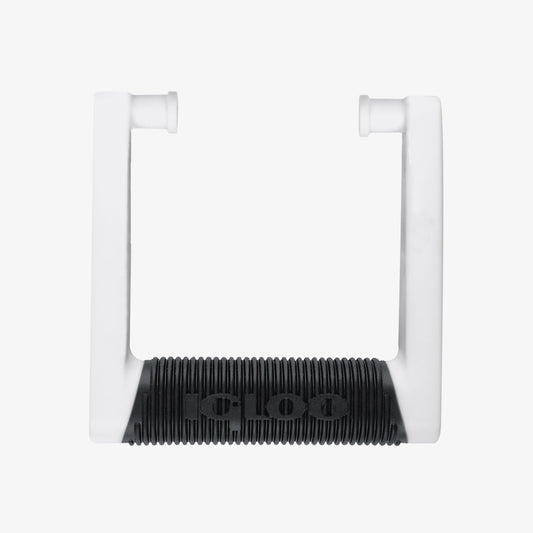 comfort-grip-swing-up-handle-for-94-100-qt-coolers-c8 00009004-V2.jpg