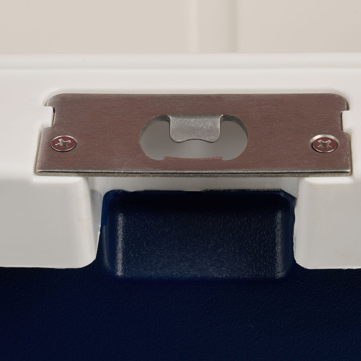 trailmate-25-qt-cooler-d2 00033130-BO.jpg