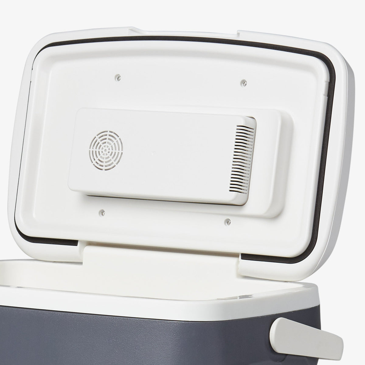 versatemptm-28-qt-portable-electric-cooler-j7 00040390_7.jpg