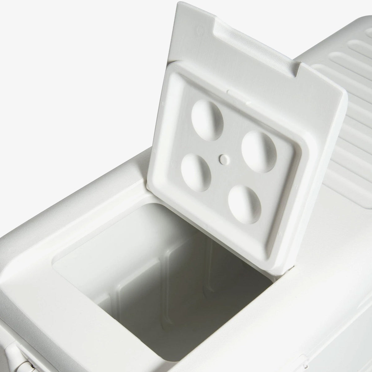 quick-and-cool-150-qt-cooler-o2 00044363-quick-and-cool-150-qt-cooler-cu-open-hatch_2c6197ae-88fc-4867-ad4f-5e48e4b855e0.jpg