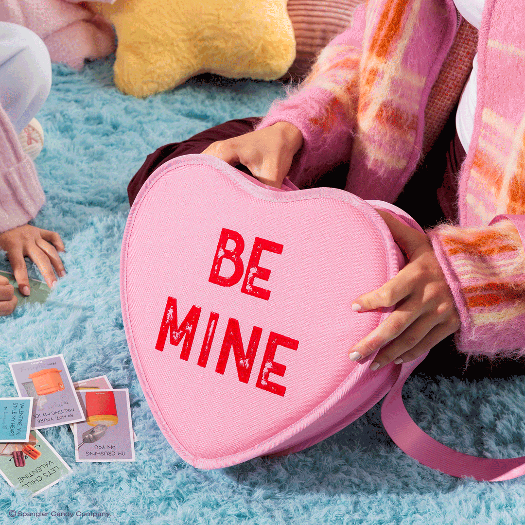 sweethearts-candies-be-mine-cooler-bag-a4 Sweethearts_NATIVE_PDP_Novelty-Tote_GIF.gif